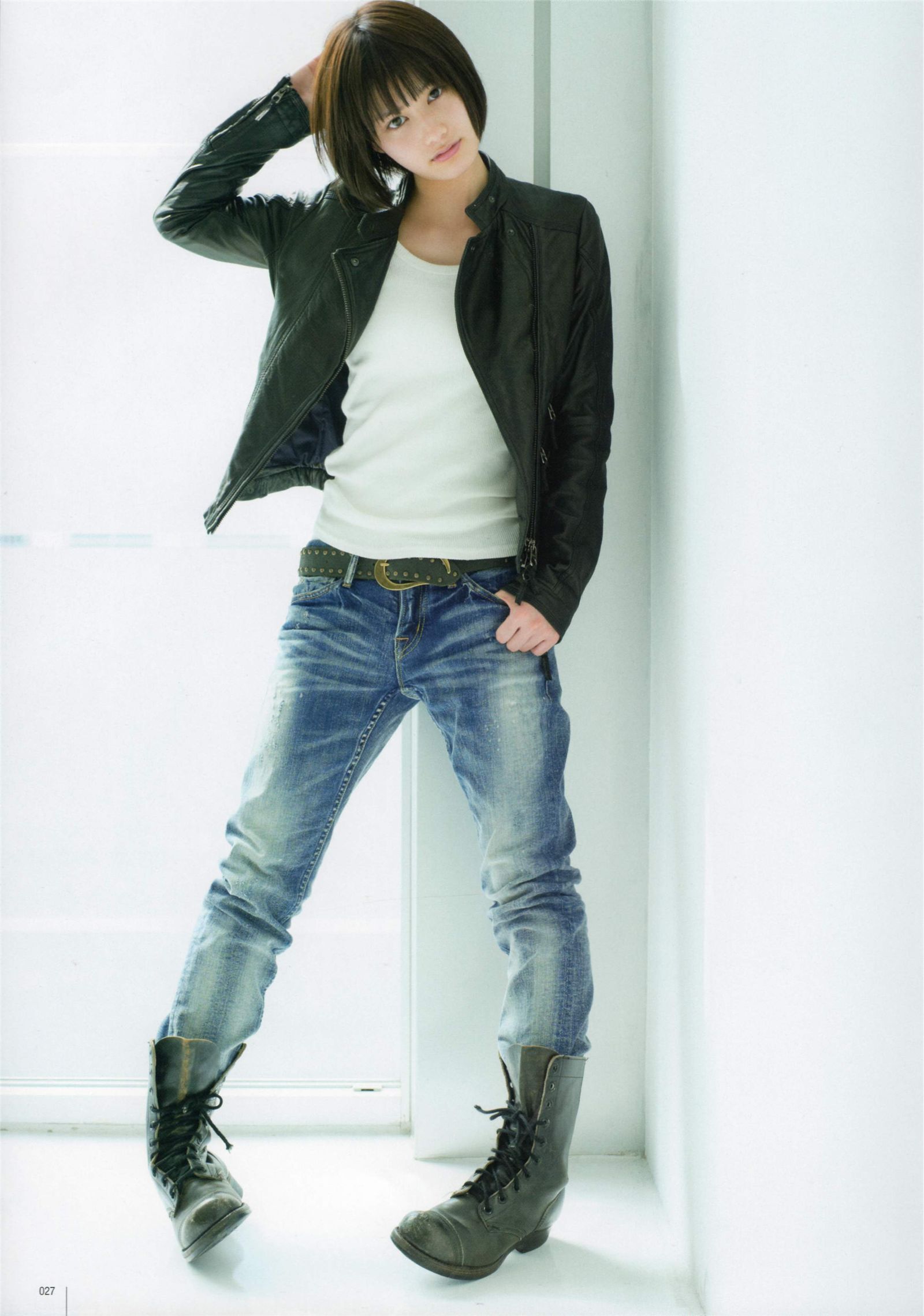 吉川友 倉持明日香 小松彩夏 浦野一美 真野惠里菜 日本美女写真